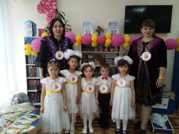 22 мая 2019 г. дети садика приняли участие в районном конкурсе &laquo;Бала тілі &mdash; бал&raquo; и заняли второе место